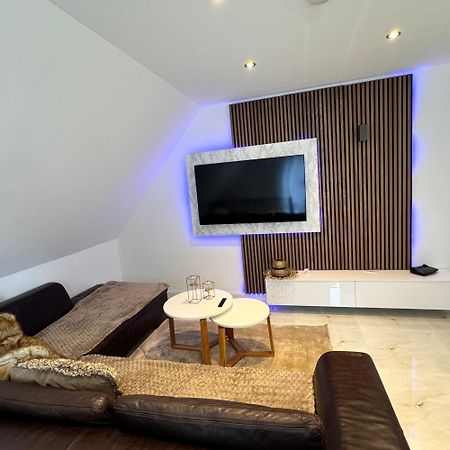 Relaxdays-Apartments 1 Garten Und Pool-Mitbenutzung, Wallbox, Kostenloser Parkplatz, Kontaktloser Checkin, Wifi Mit Smarttv Gütersloh Exteriör bild